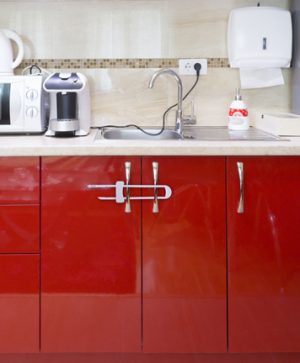 Предпазител за вратички 1бр.